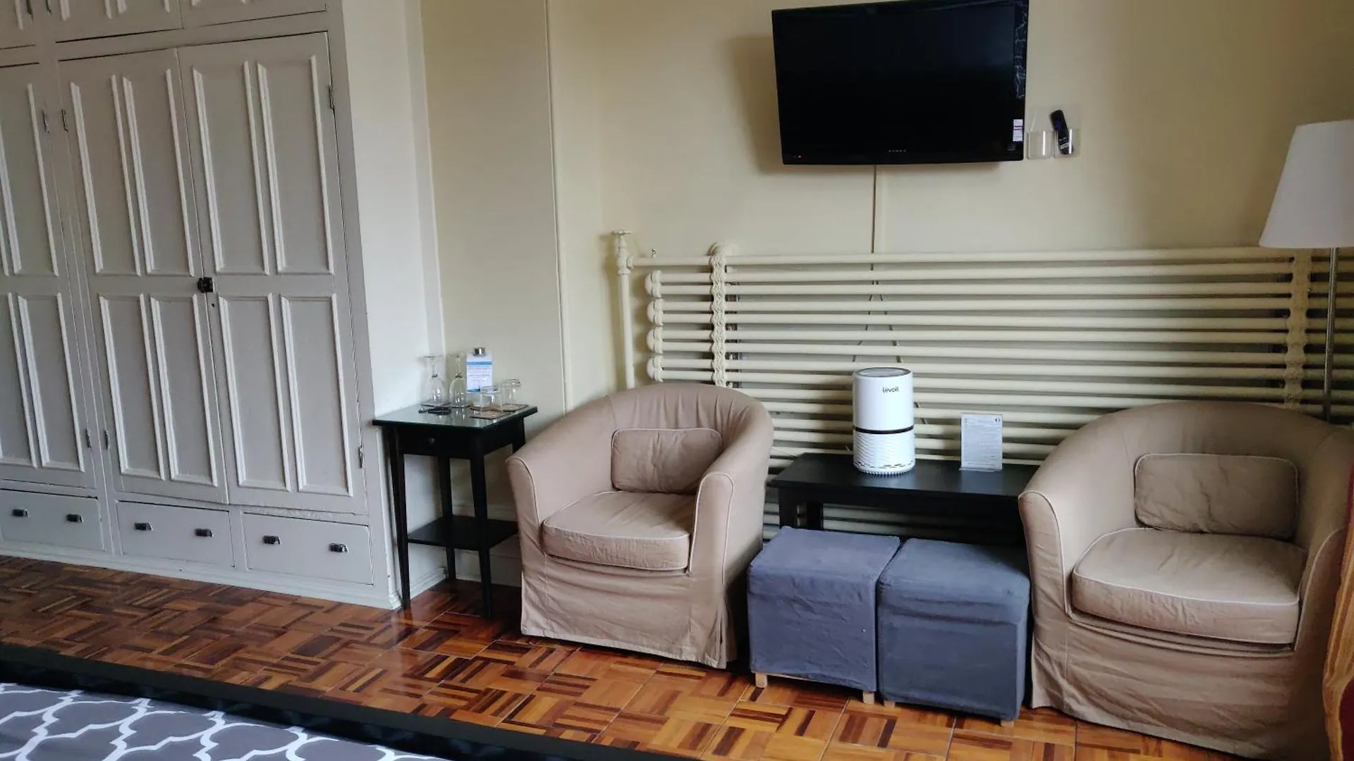 ***  Gingerbread Manor Bed & Breakfast Montreal Canada